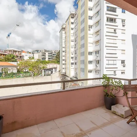 Apartman 1 *