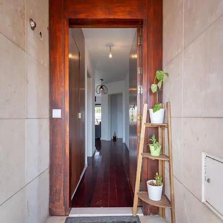1 Apartment